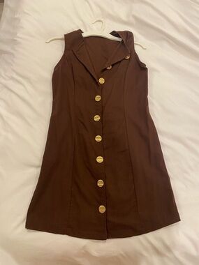 Brown Linen-type Sundress with Gold Buttons. Never worn. Size small.